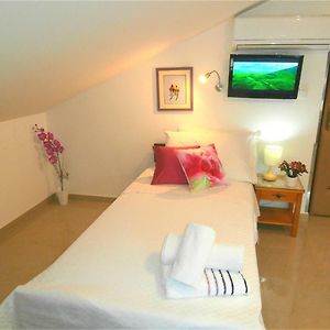 Private Bathroom Single Room